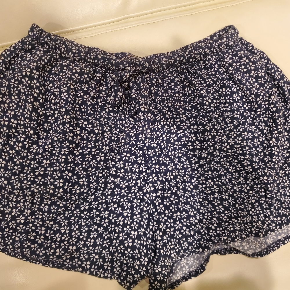 🍀 Brandy Melville! Shorts Great condition!